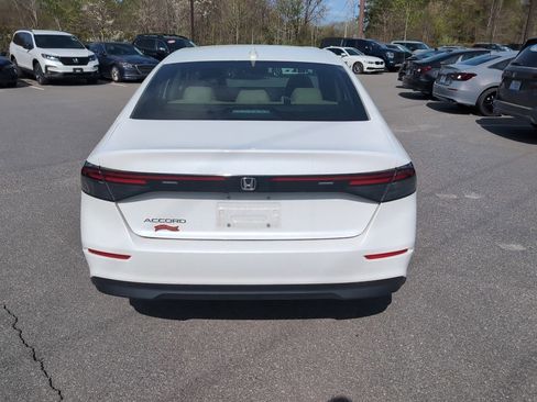Used 2024 Honda Accord EX image 6