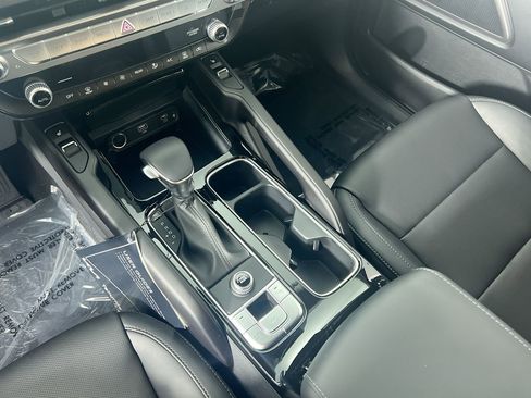 Used 2025 Kia Telluride S image 24