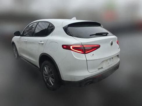 Used 2023 Alfa Romeo Stelvio Sprint image 5
