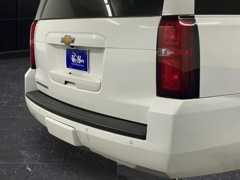 Used 2019 Chevrolet Suburban LT w/ LT Signature Package image 39