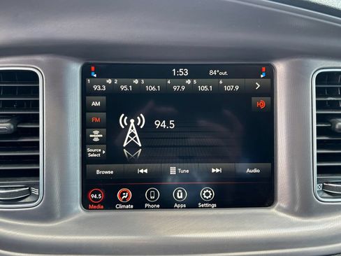 Used 2023 Dodge Charger SXT RWD image 18