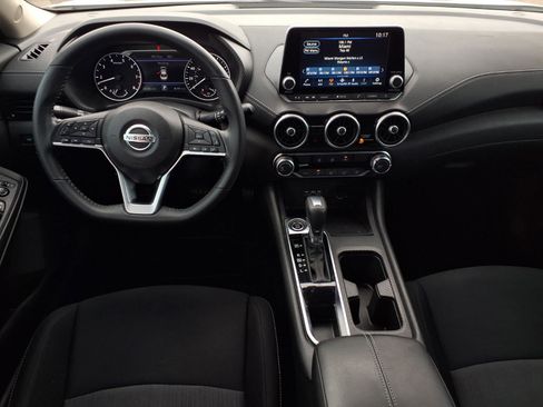 Used 2022 Nissan Sentra SV w/ Lighting Package image 12