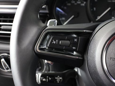 Certified 2025 Porsche Macan image 14