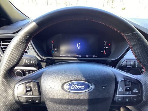 Used 2023 Ford Escape ST-Line image 14
