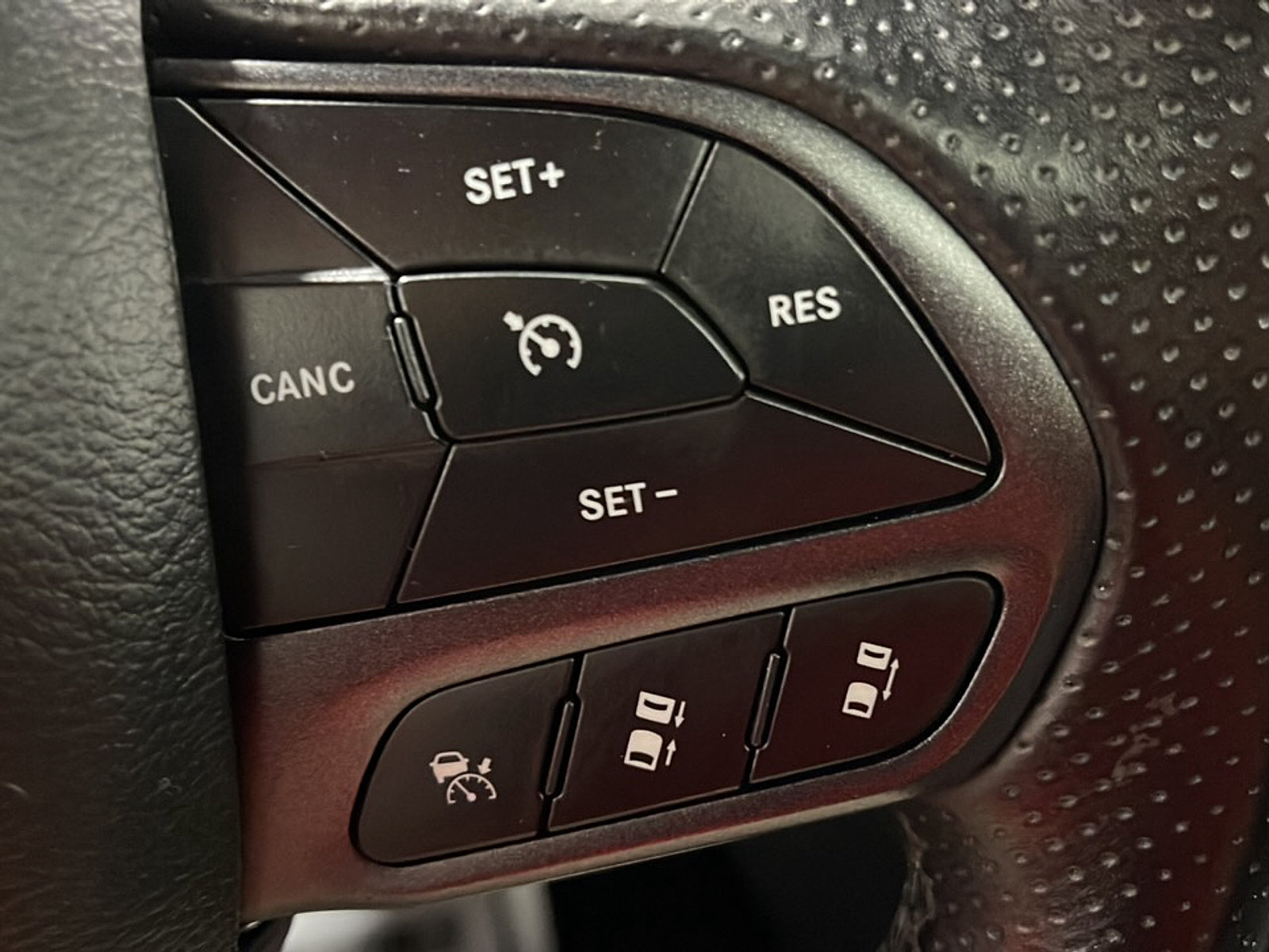 Used 2023 Dodge Durango R/T AWD/4WD image 7