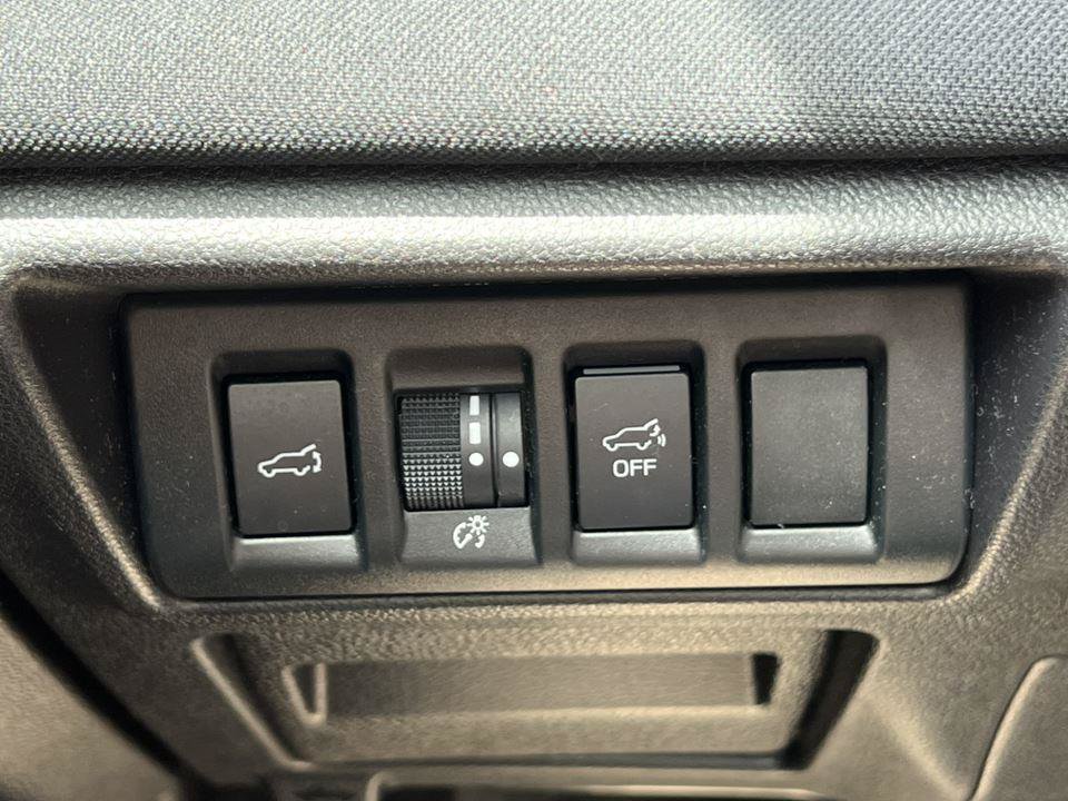 Used 2024 Subaru Outback Premium AWD/4WD image 16