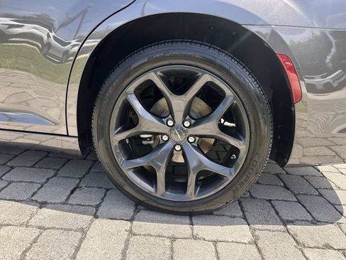 Used 2023 Chrysler 300 S RWD image 11