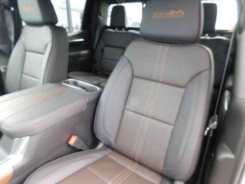 New 2026 Chevrolet Silverado 1500 High Country AWD/4WD image 16