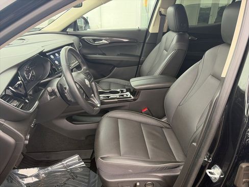 Used 2021 Buick Envision Essence w/ Technology Package I image 10