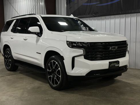 Used 2022 Chevrolet Tahoe RST w/ Luxury Package image 17