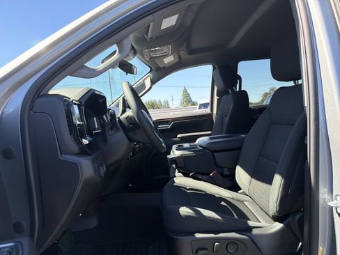 Used 2023 Chevrolet Silverado 1500 LT AWD/4WD image 13