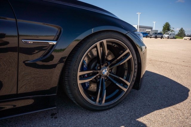 Used 2017 BMW M3 RWD image 9