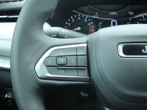 Used 2025 Jeep Compass Limited AWD/4WD image 24
