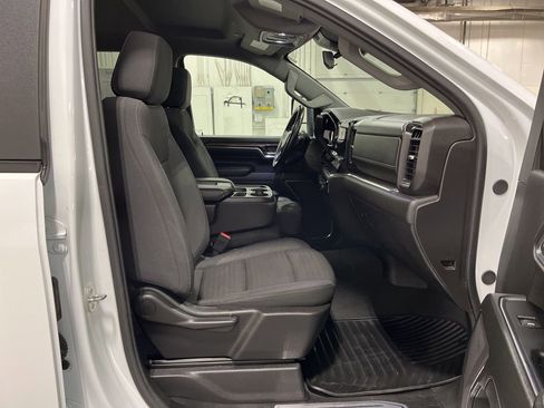 Used 2024 Chevrolet Silverado 3500 LT image 25