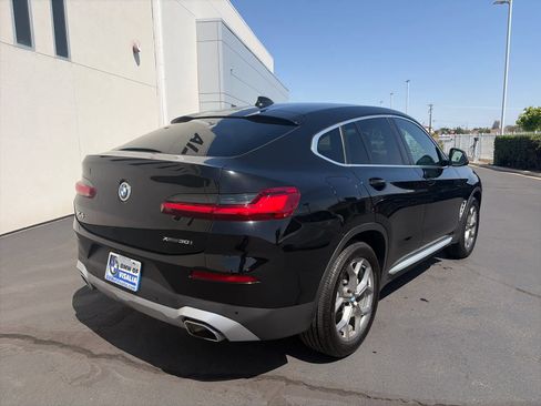 Used 2023 BMW X4 xDrive30i w/ Premium Package image 5