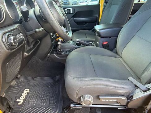 Used 2018 Jeep Wrangler Unlimited Sport AWD/4WD image 22