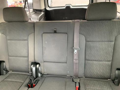 Used 2015 GMC Yukon XL SLE w/ Convenience Package image 17