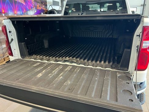 Used 2024 Chevrolet Silverado 1500 RST w/ Convenience Package II AWD/4WD image 9