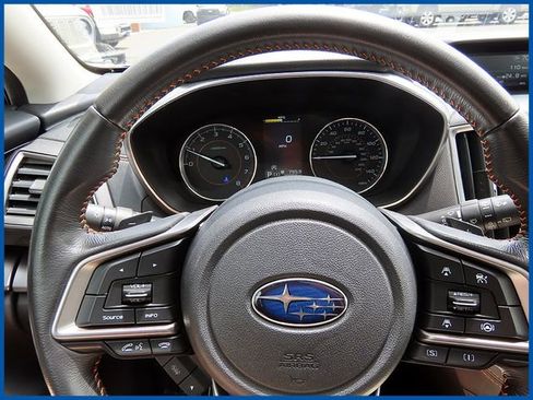 Used 2022 Subaru Crosstrek 2.5i Limited w/ Moonroof Package 2 AWD/4WD image 16