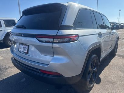 Used 2024 Jeep Grand Cherokee Altitude