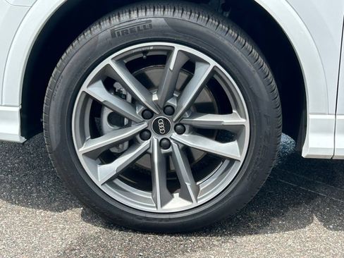 Used 2025 Audi Q3 2.0T Premium w/ Convenience Package AWD/4WD image 45