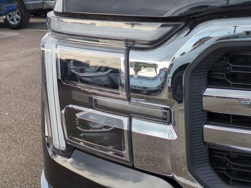 New 2025 Ford F150 Lariat w/ Equipment Group 501A Mid image 10