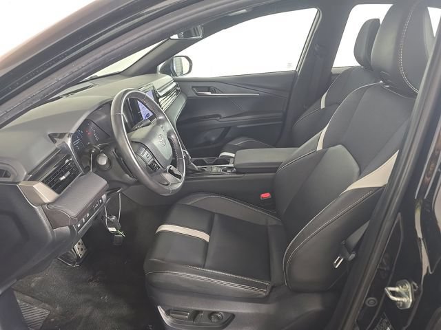 Used 2025 Toyota Camry SE FWD image 8