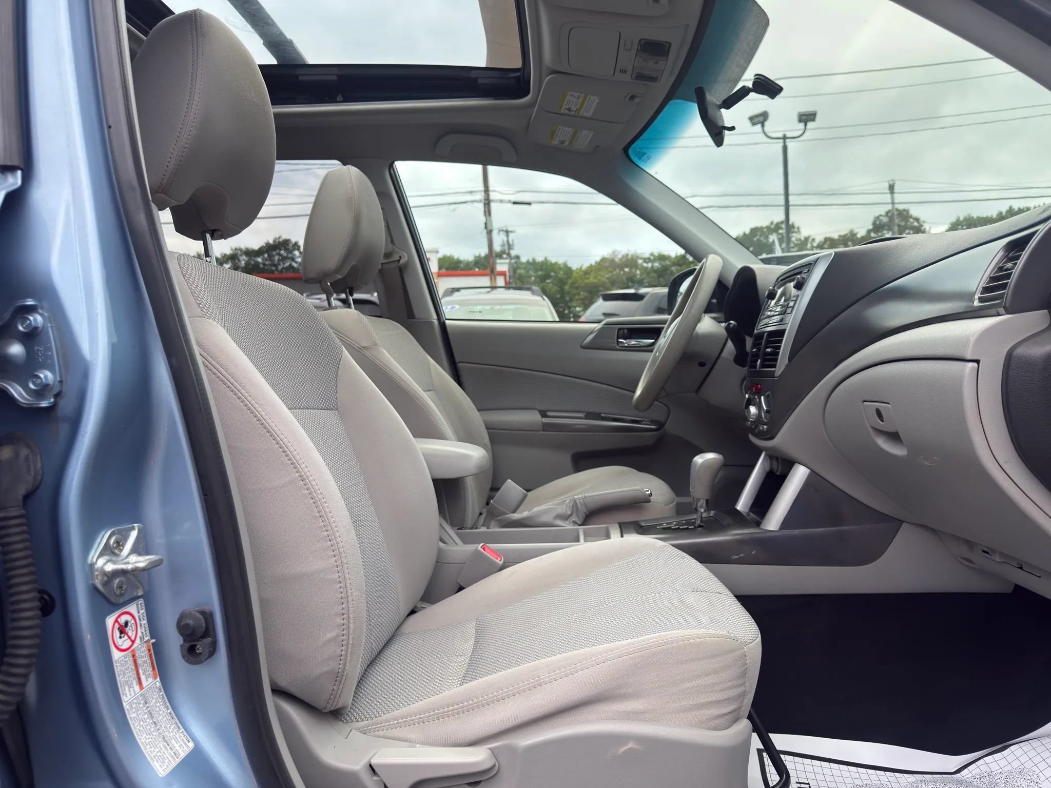 Used 2011 Subaru Forester 2.5X Premium w/ All-Weather Pkg AWD/4WD image 22