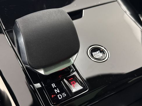 New 2025 Land Rover Range Rover Sport image 26