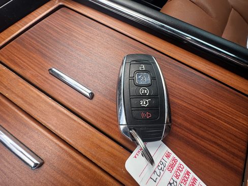Used 2019 Lincoln Navigator Reserve w/ Cargo Package AWD/4WD image 47