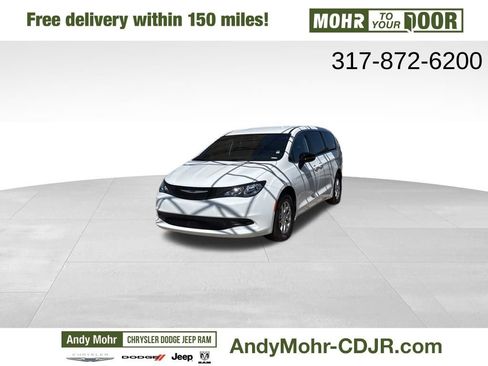 New 2026 Chrysler Voyager LX image 3