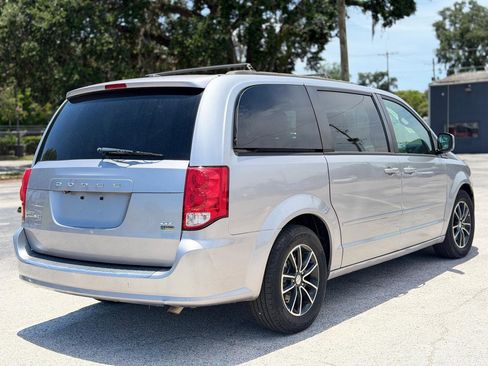 Used 2017 Dodge Grand Caravan GT FWD image 5