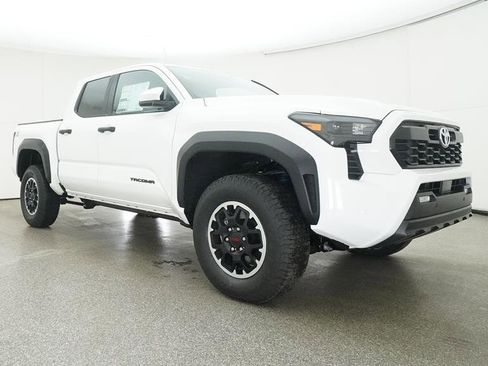 New 2025 Toyota Tacoma TRD Off-Road image 32