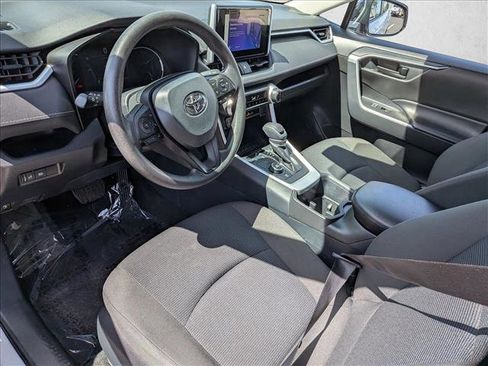 Used 2025 Toyota RAV4 LE AWD/4WD image 12