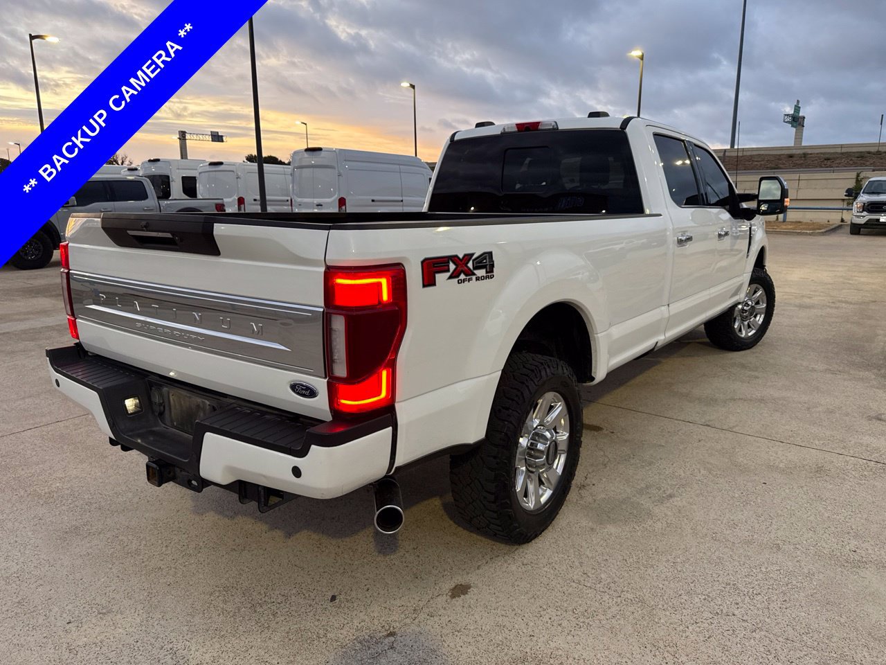 Used 2022 Ford F350 Platinum w/ FX4 Off-Road Package AWD/4WD image 10
