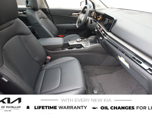 New 2026 Kia Sportage EX image 16