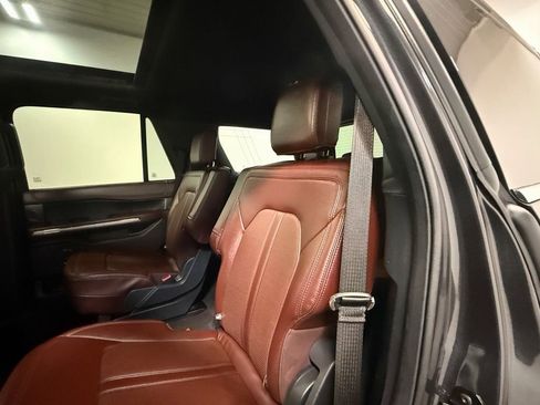 Used 2023 Ford Expedition Limited image 48