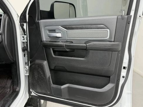 Used 2022 RAM 2500 Big Horn w/ Level A Equipment Group AWD/4WD image 17