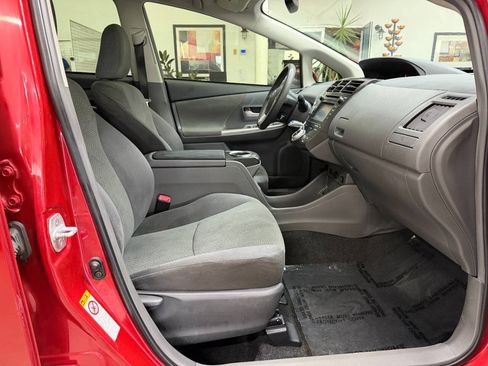 Used 2013 Toyota Prius V Three FWD image 17