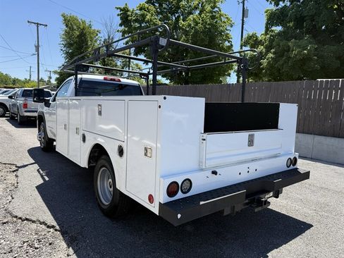 Used 2022 GMC Sierra 3500 Pro w/ Convenience Package RWD image 36