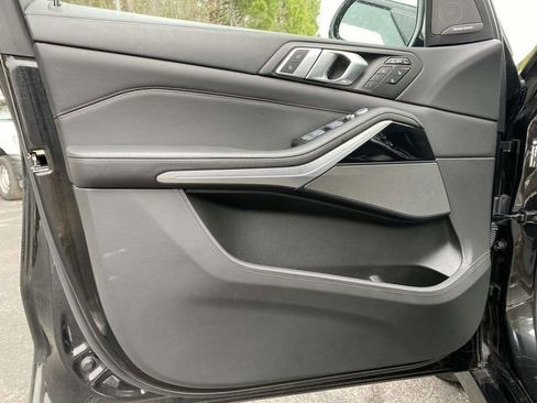 Used 2023 BMW X7 M60i w/ Executive Package image 22