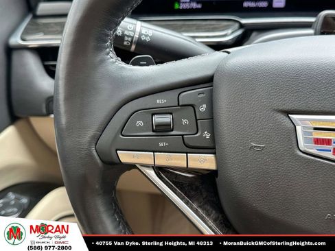 Used 2023 Cadillac Escalade ESV Premium Luxury AWD/4WD image 25