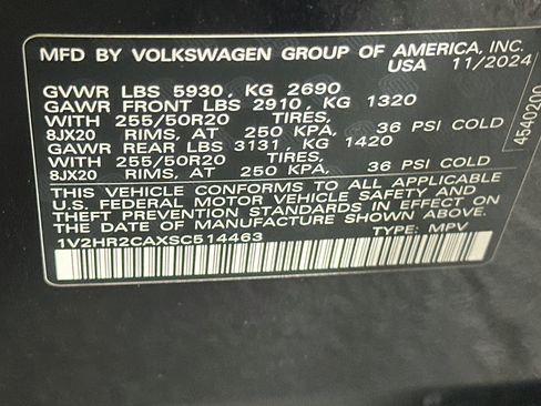Used 2025 Volkswagen Atlas SE AWD/4WD image 12