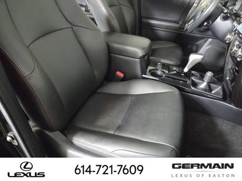 Used 2021 Toyota 4Runner TRD Off-Road Premium w/ Moonroof Package AWD/4WD image 30