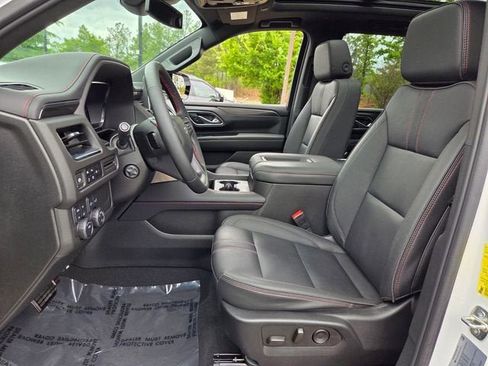 Used 2024 Chevrolet Tahoe RST w/ Luxury Package AWD/4WD image 9