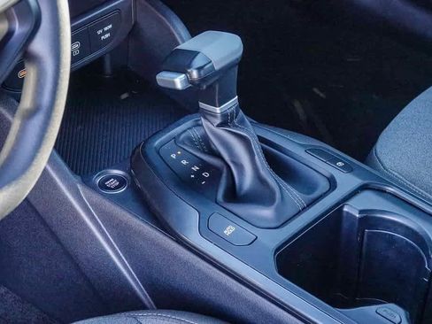 Certified 2025 Kia K4 LXS image 18