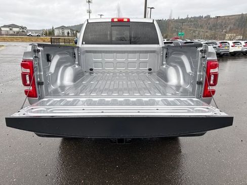 Used 2024 RAM 2500 Laramie image 15
