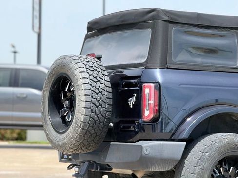 Used 2021 Ford Bronco Outer Banks AWD/4WD image 11