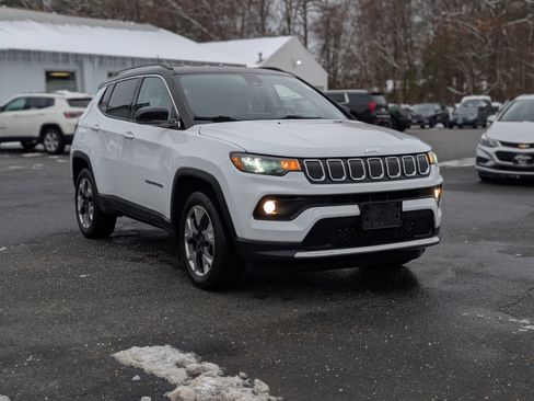 Used 2022 Jeep Compass Limited image 13