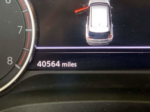 Used 2023 Nissan Rogue SV image 18